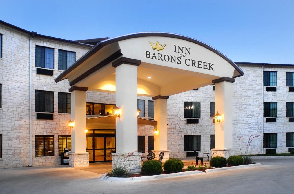 Inn On Barons Creek Fredericksburg Exterior photo